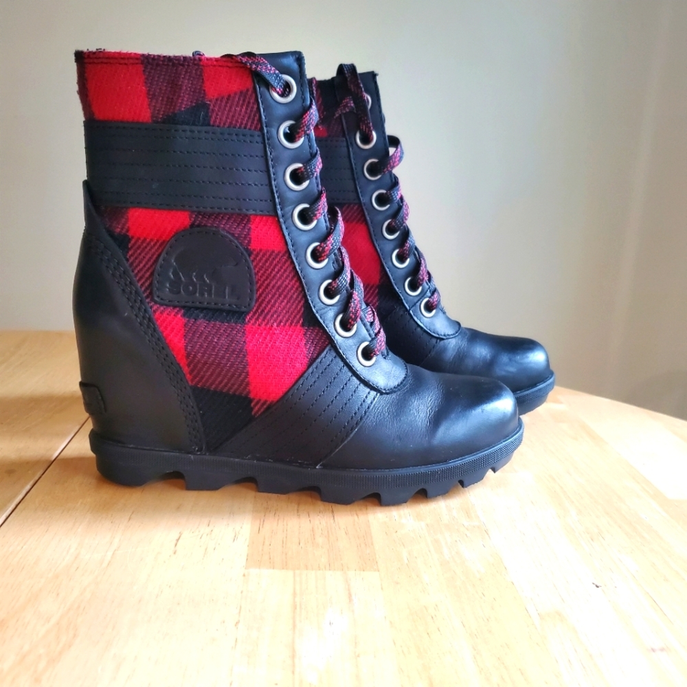 Sorel Lexie Plaid Wedge Lace Winter Boots Booties Size 6.5